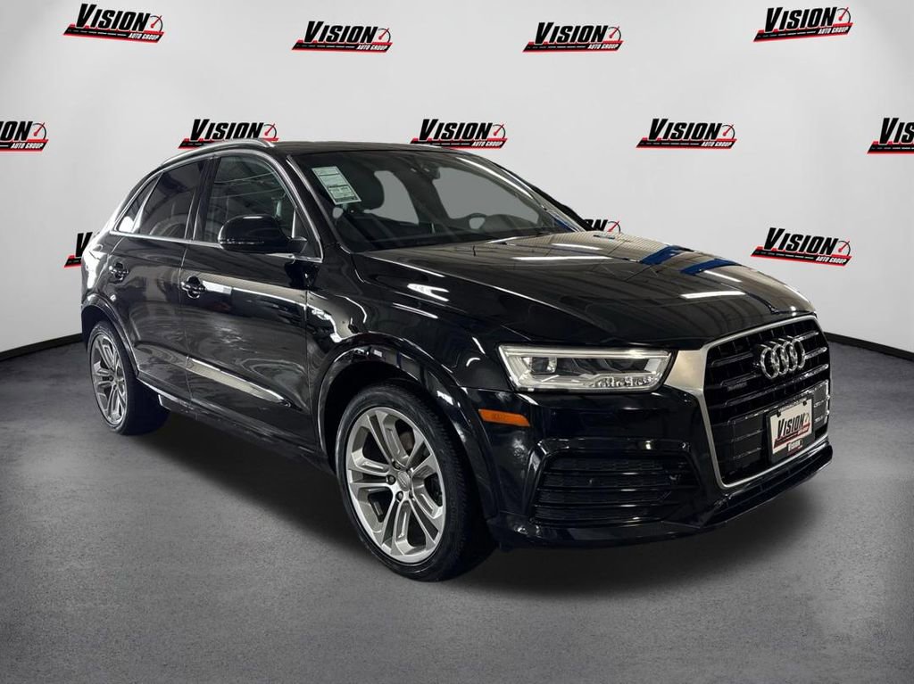 Used 2016 Audi Q3 2.0T Prestige w/ Prestige Package image 3