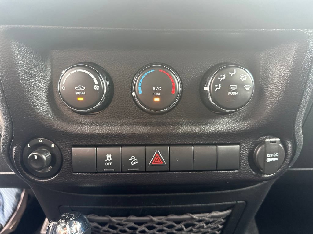 Used 2016 Jeep Wrangler Unlimited Sport w/ Quick Order Package 24S AWD/4WD image 22