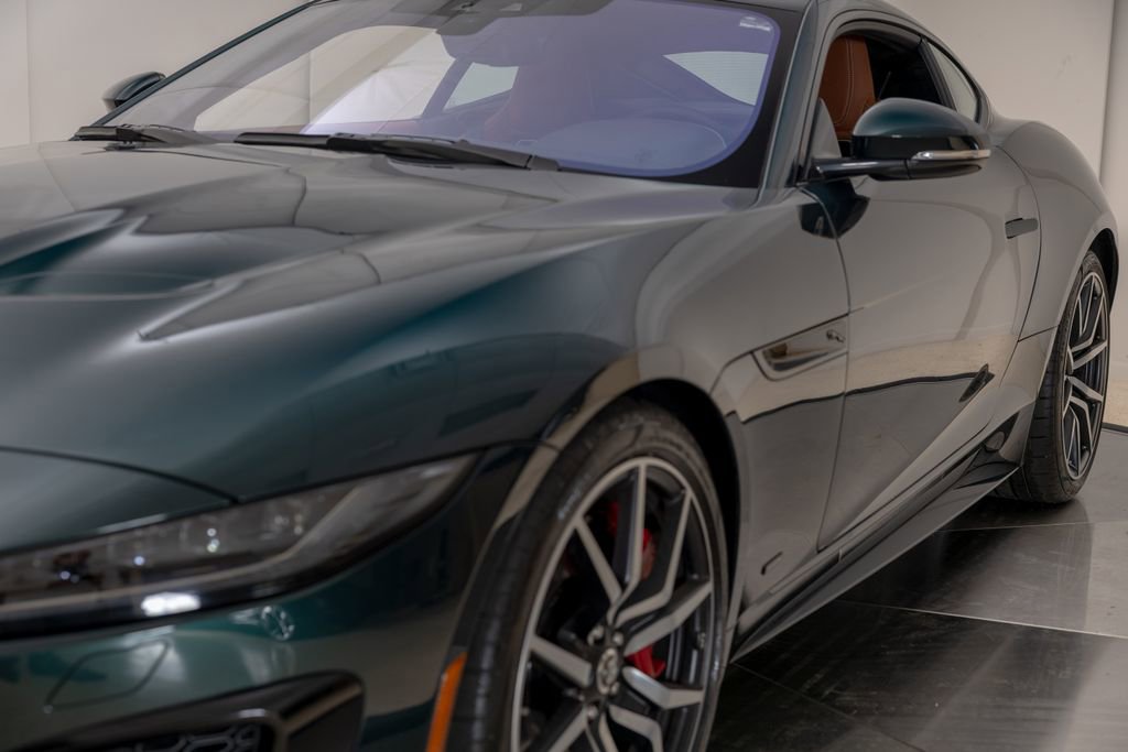 Used 2024 Jaguar F-TYPE R AWD/4WD image 9