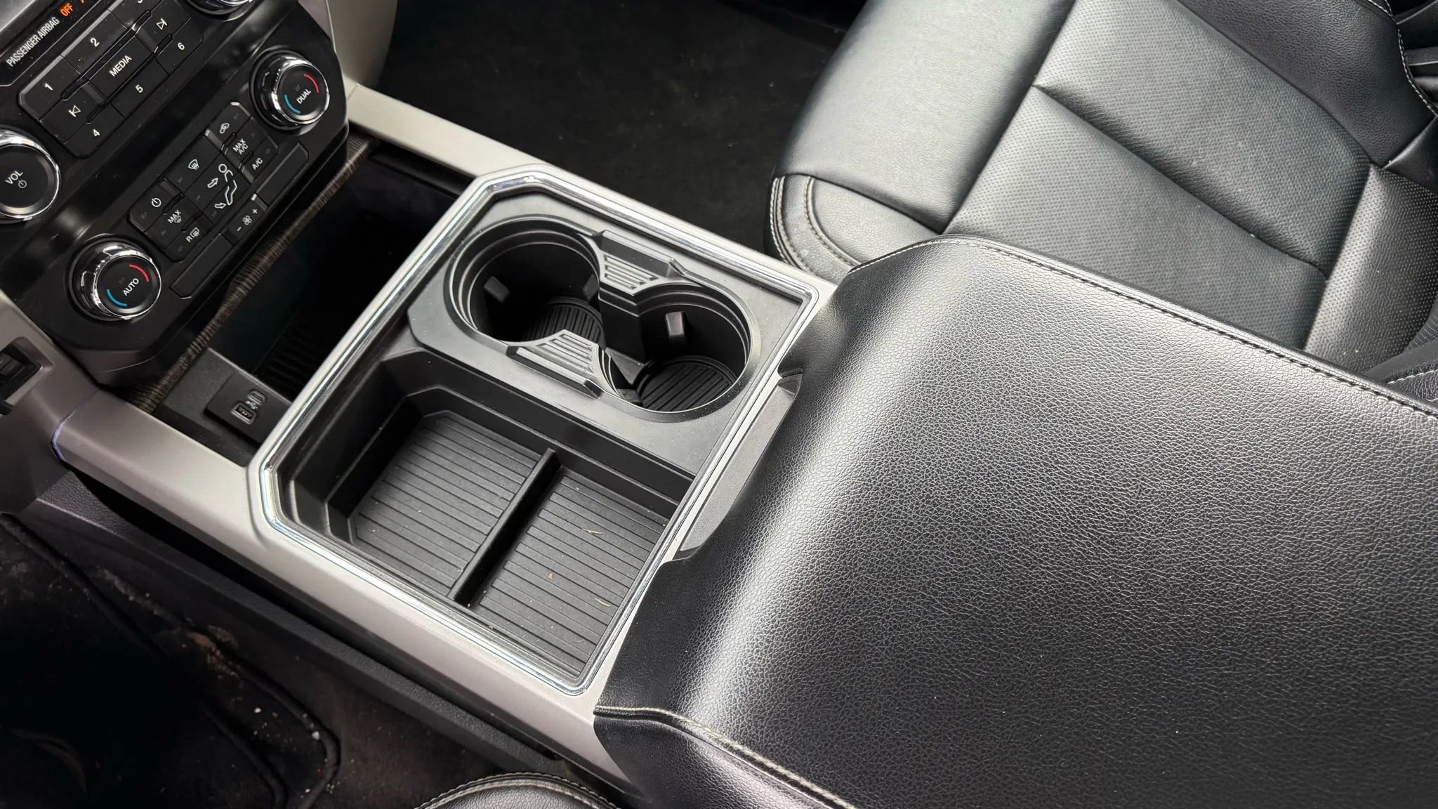 Used 2021 Ford F250 Lariat image 25