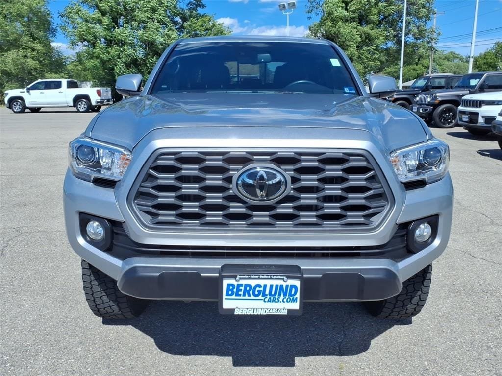 Used 2023 Toyota Tacoma TRD Off-Road AWD/4WD image 8