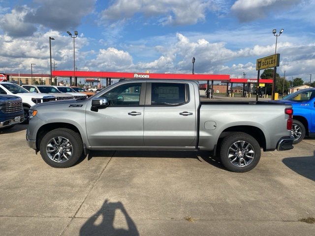 New 2026 Chevrolet Silverado 1500 LT image 3