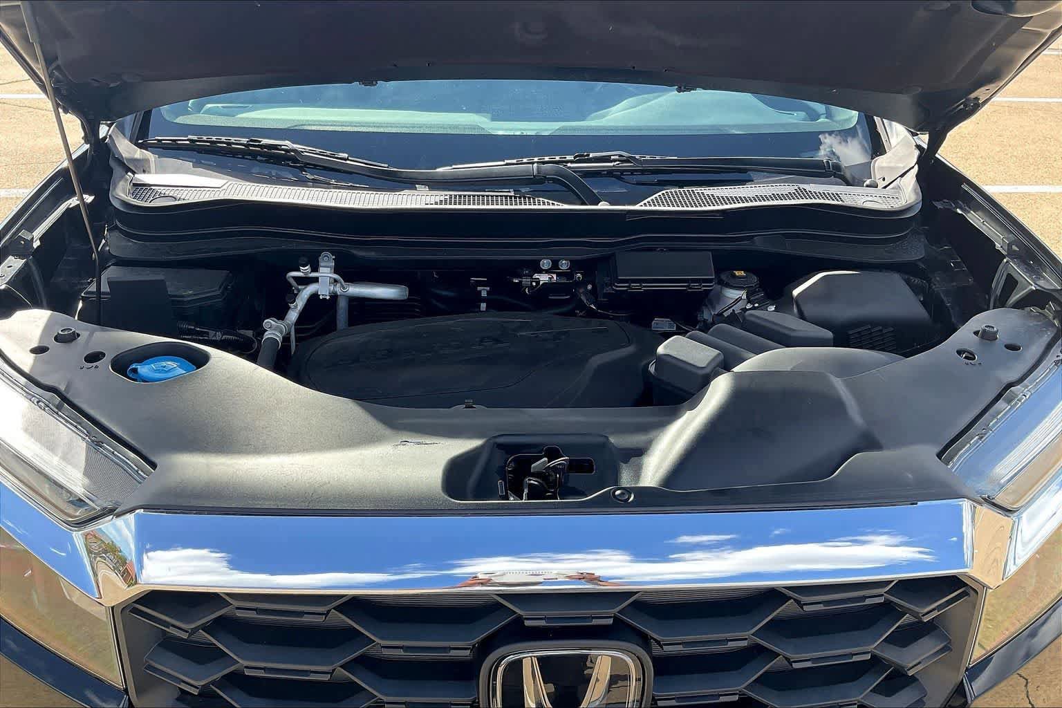 Used 2024 Honda Passport EX-L image 9