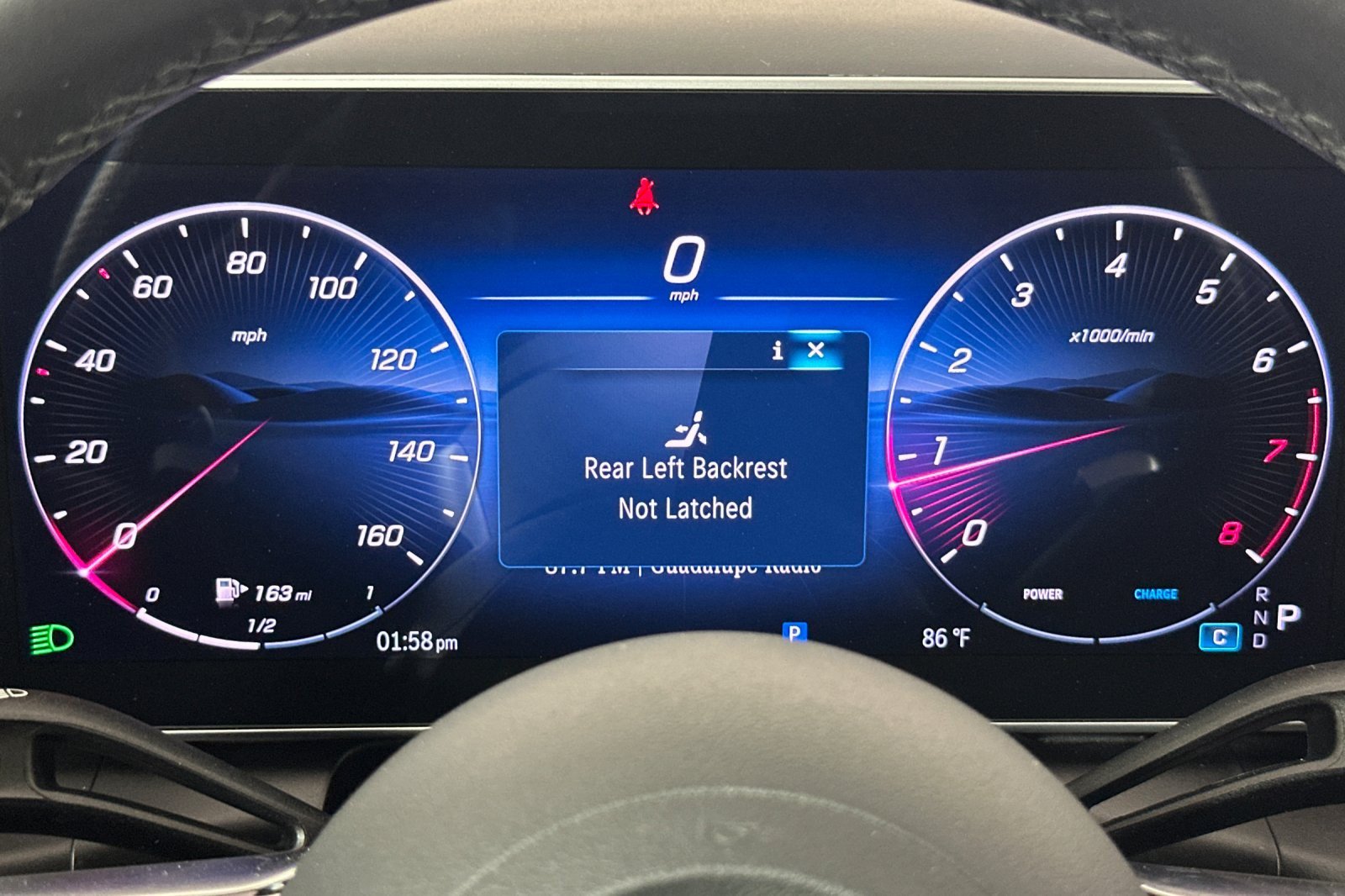 Used 2025 Mercedes-Benz GLC 300 4MATIC image 24