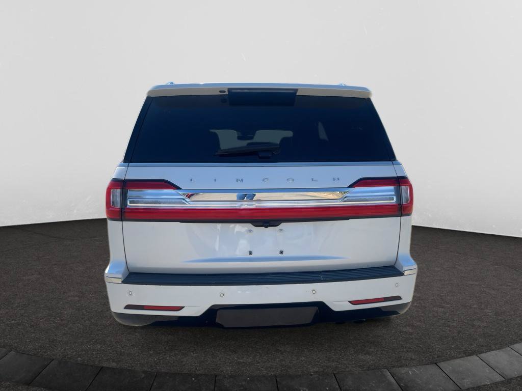 Used 2019 Lincoln Navigator Reserve w/ Cargo Package AWD/4WD image 4