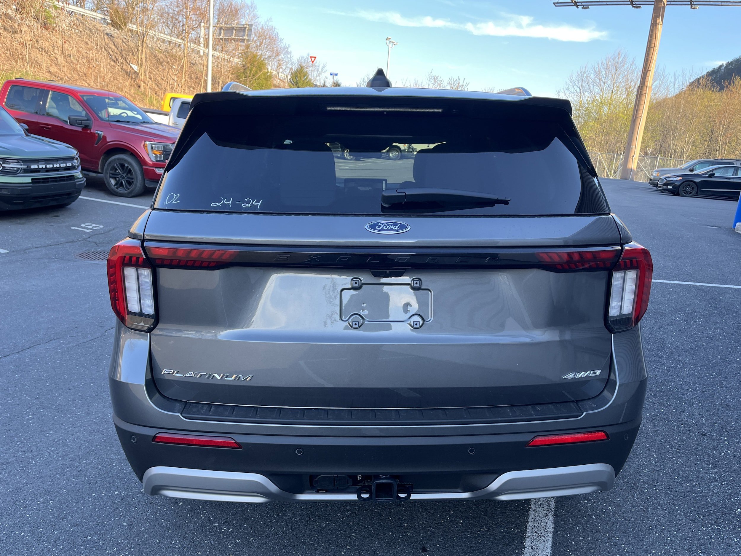 New 2026 Ford Explorer Platinum AWD/4WD image 5