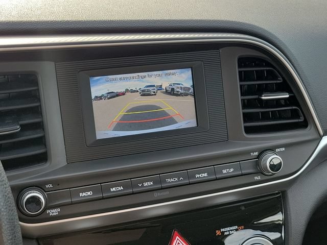Used 2019 Hyundai Elantra SE w/ Cargo Package FWD image 18