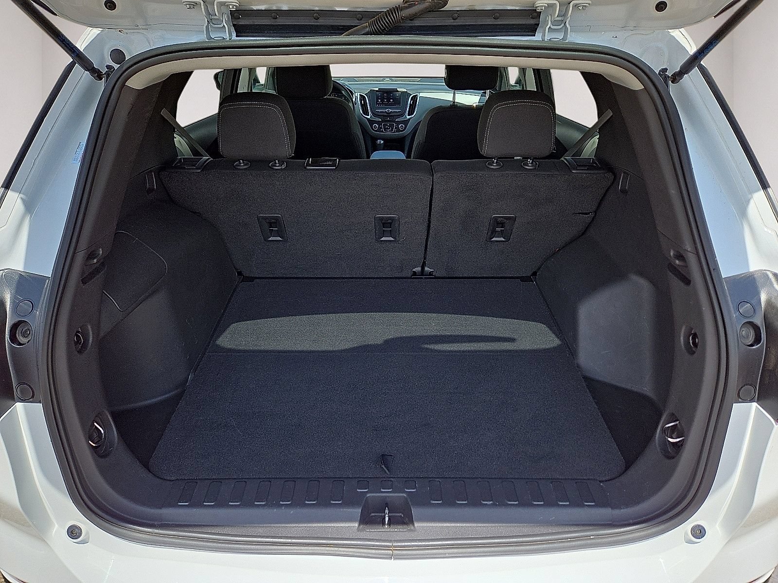 Used 2021 Chevrolet Equinox LS w/ LS Convenience Package FWD image 13
