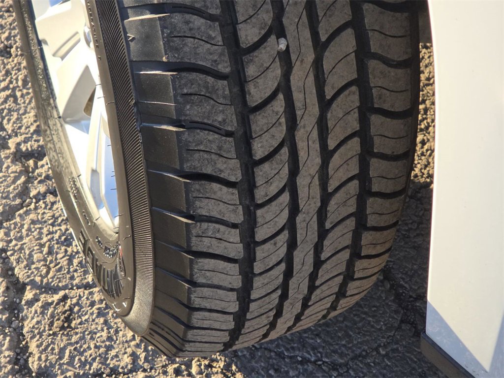 Used 2022 Chevrolet Colorado LT w/ Fleet Safety Package image 9