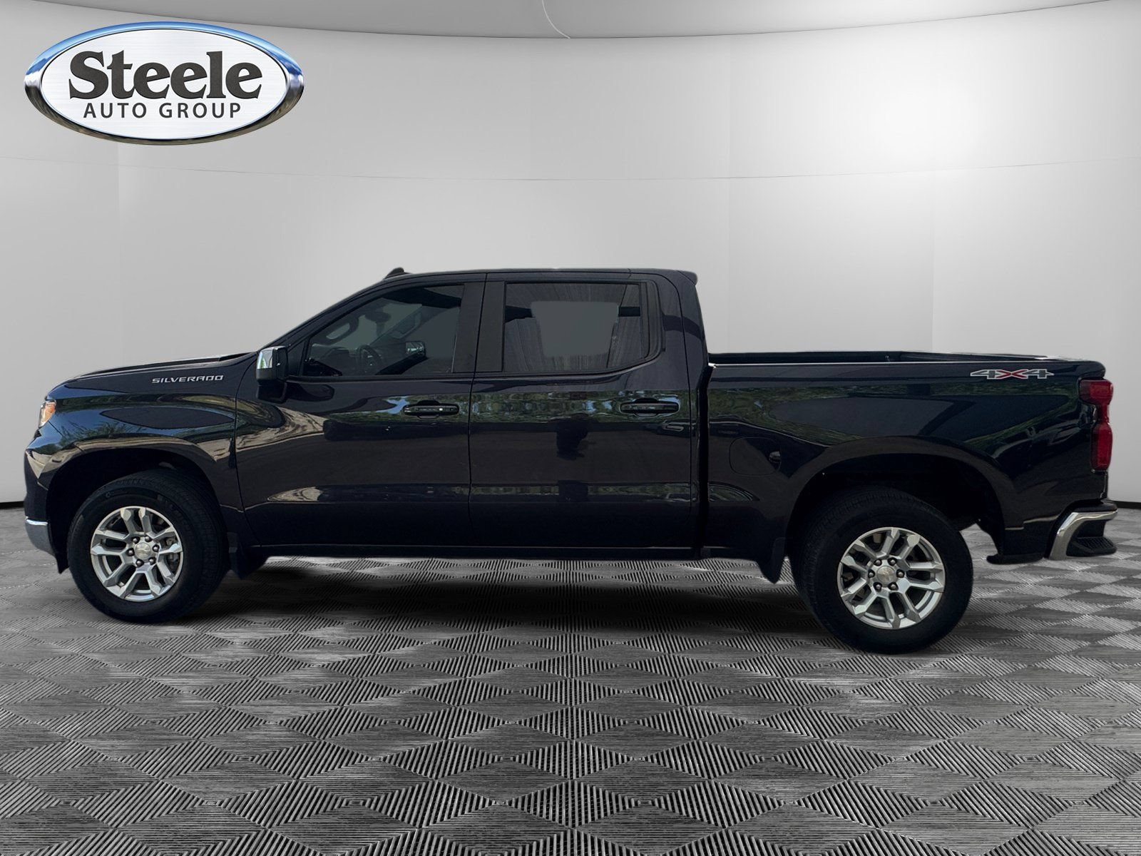Certified 2023 Chevrolet Silverado 1500 LT AWD/4WD image 2