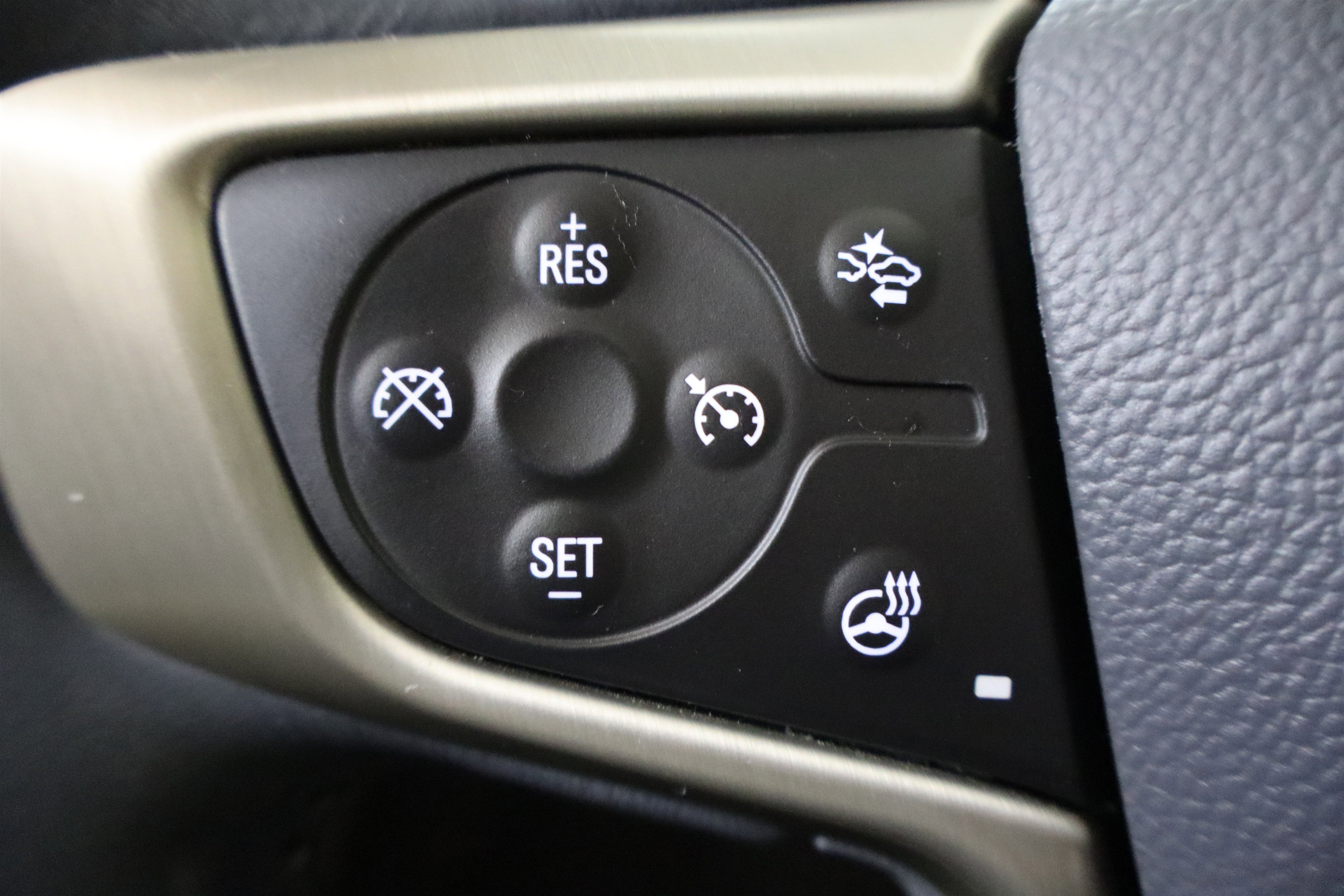 Used 2022 GMC Acadia Denali w/ Denali Ultimate Package image 31