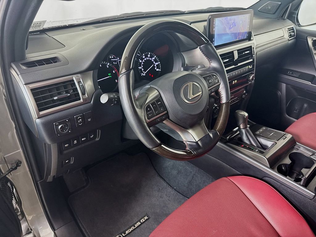 Certified 2022 Lexus GX 460 Premium w/ Premium Plus Package AWD/4WD image 9
