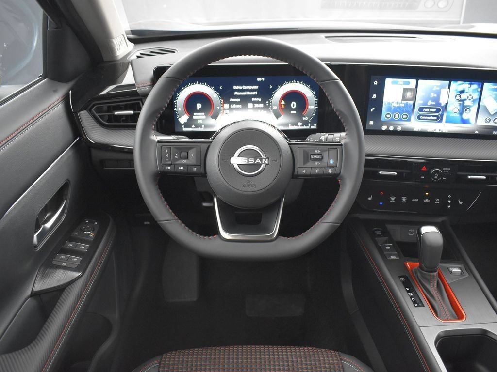New 2026 Nissan Kicks SR w/ Cold Weather Package AWD/4WD image 13