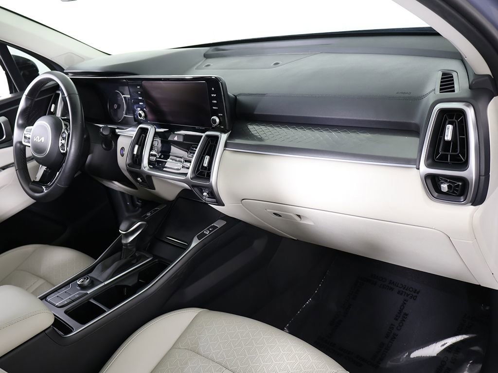 Used 2023 Kia Sorento S w/ Panoramic Sunroof Package FWD image 28