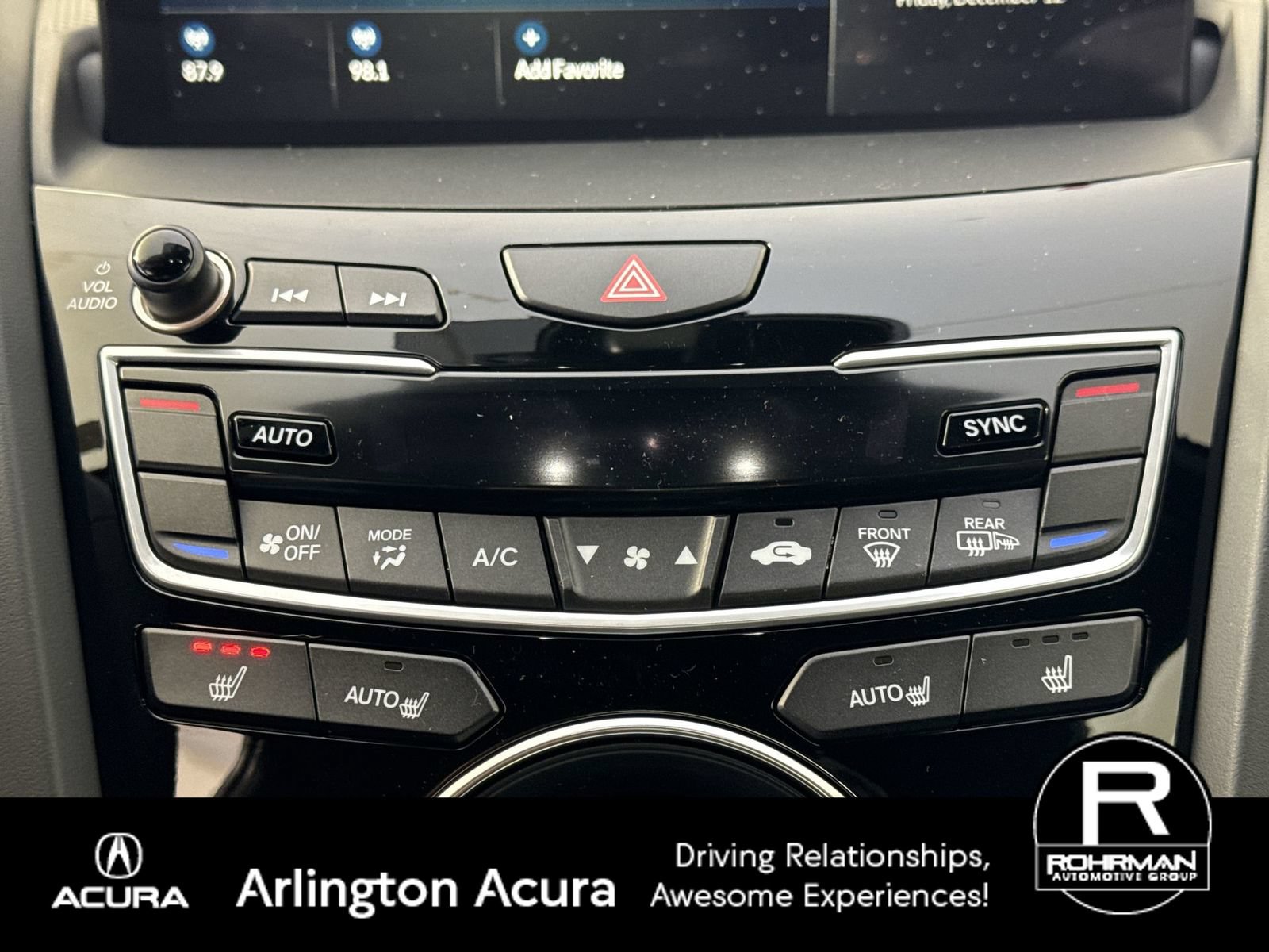 Used 2026 Acura RDX SH-AWD image 9