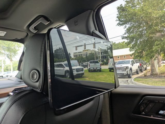 New 2026 GMC Yukon Denali w/ Denali Reserve Package RWD image 19
