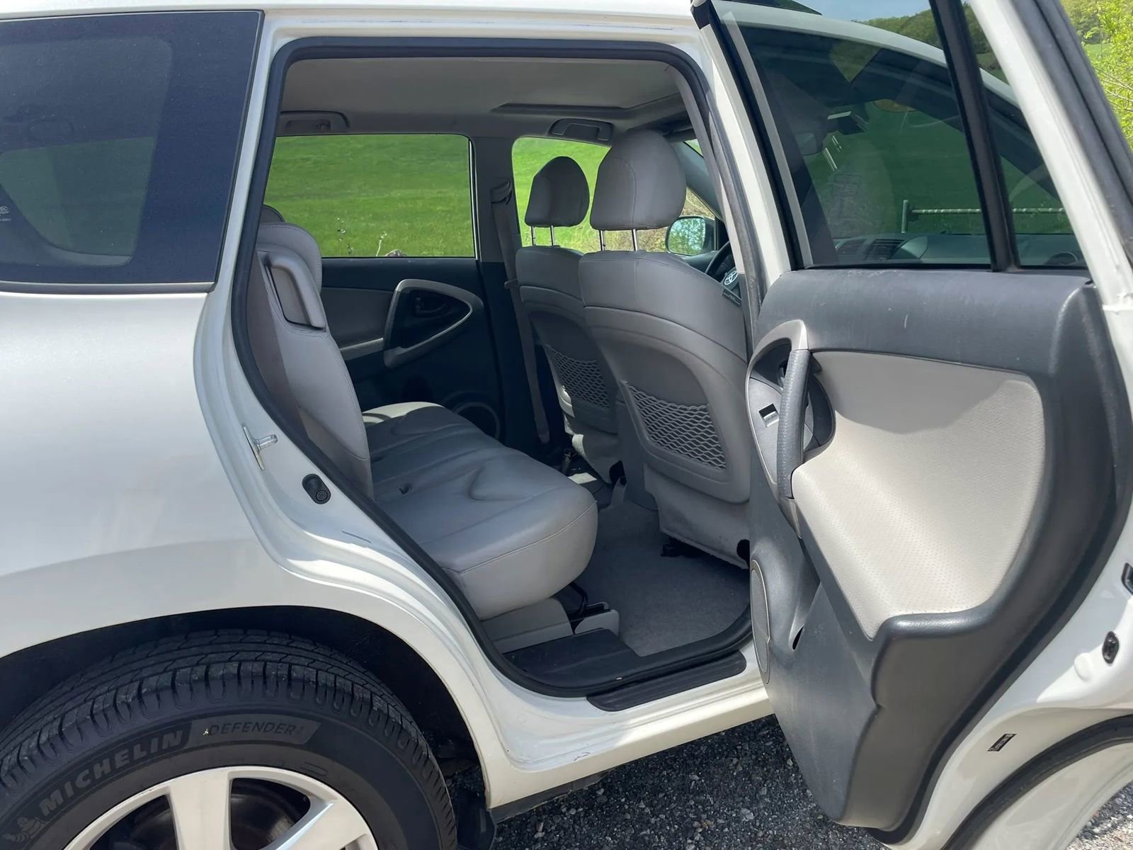 Used 2008 Toyota RAV4 Limited AWD/4WD image 24