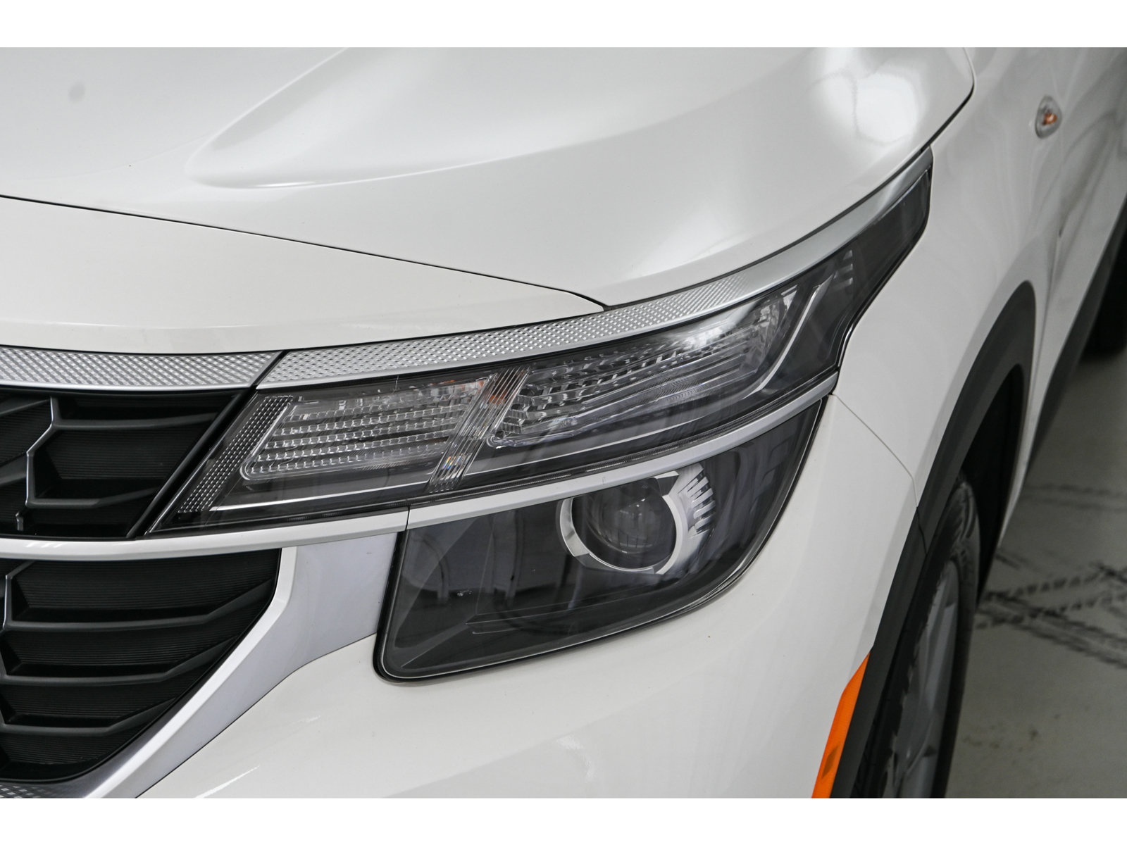 Certified 2025 Kia Seltos LX AWD/4WD image 24