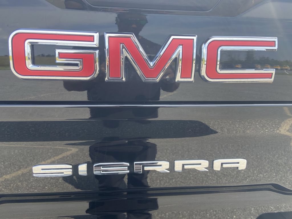 Certified 2024 GMC Sierra 2500 AT4 w/ Snow Plow Prep/Camper Package AWD/4WD image 32
