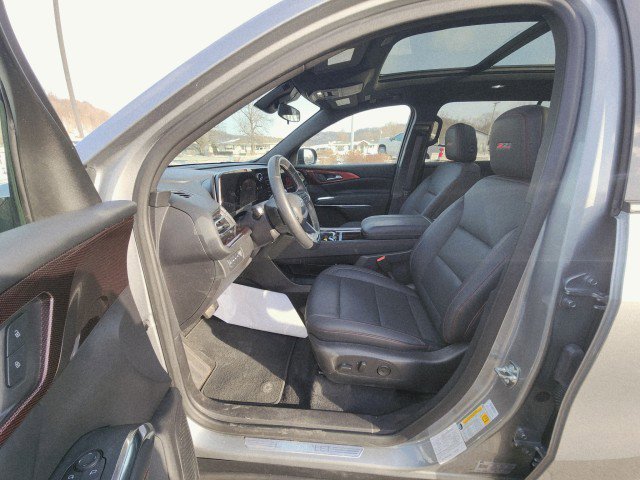 Used 2025 Chevrolet Traverse Z71 image 30