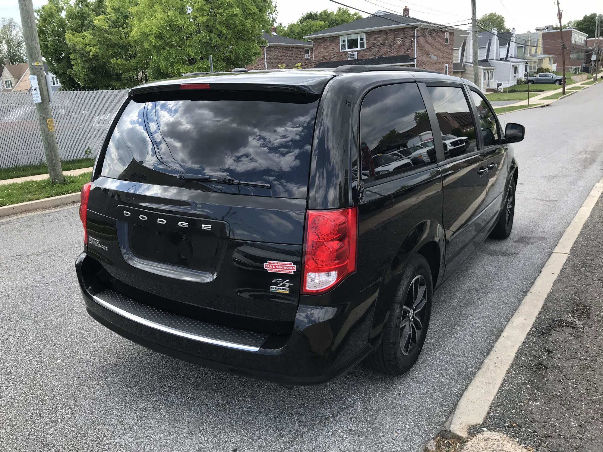 Used 2016 Dodge Grand Caravan R/T FWD image 5