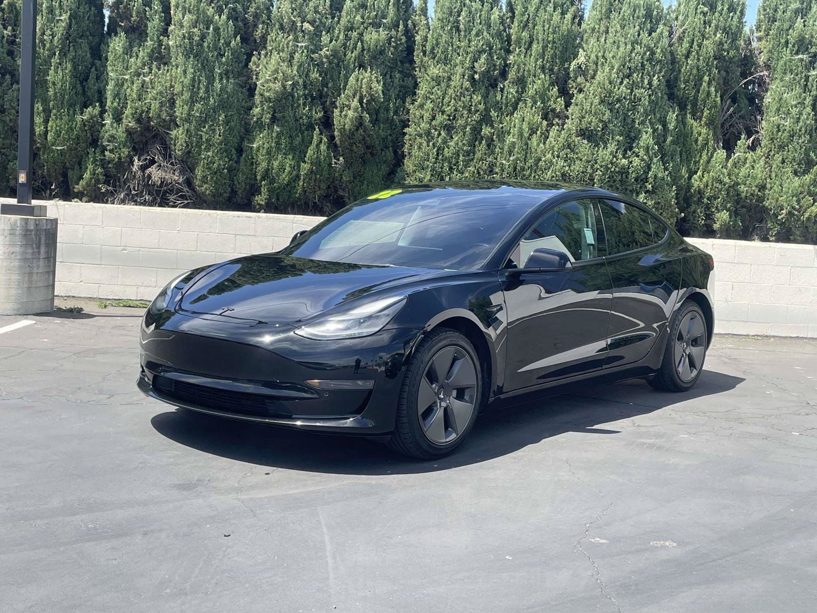 Used 2022 Tesla Model 3 RWD image 1