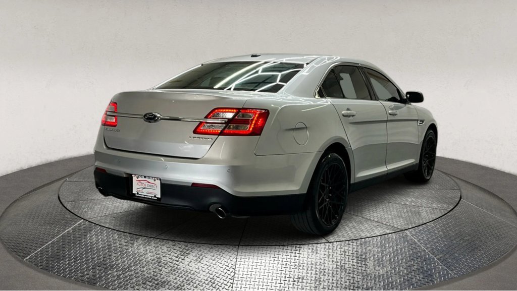 Used 2019 Ford Taurus Limited image 8