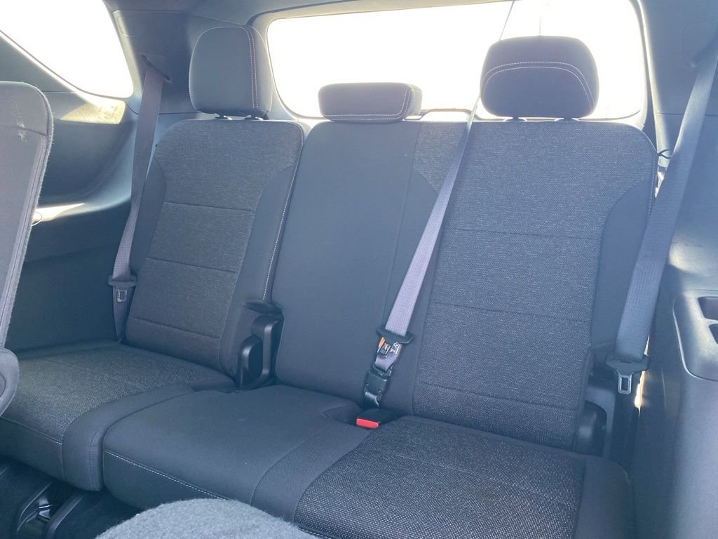 Used 2025 Chevrolet Traverse LT w/ Midnight/Sport Edition image 25