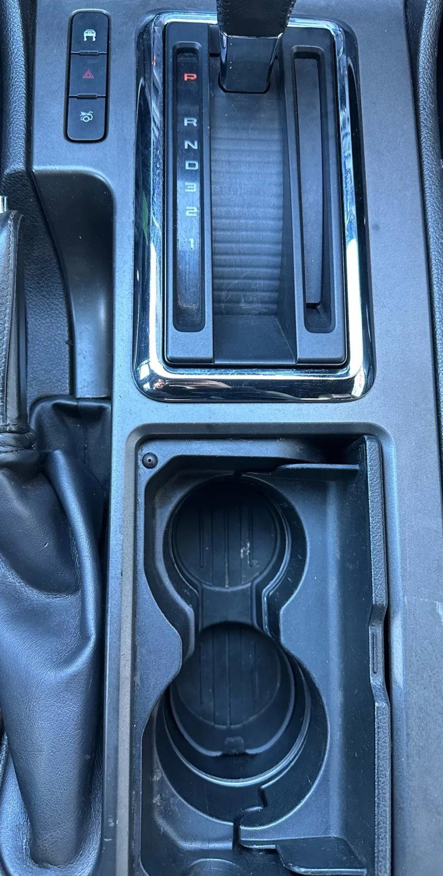 Used 2010 Ford Mustang GT image 18