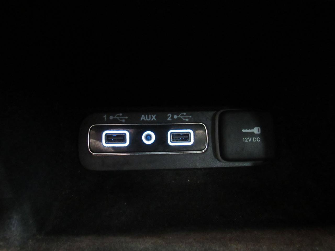 Used 2021 Jeep Grand Cherokee Laredo AWD/4WD image 22