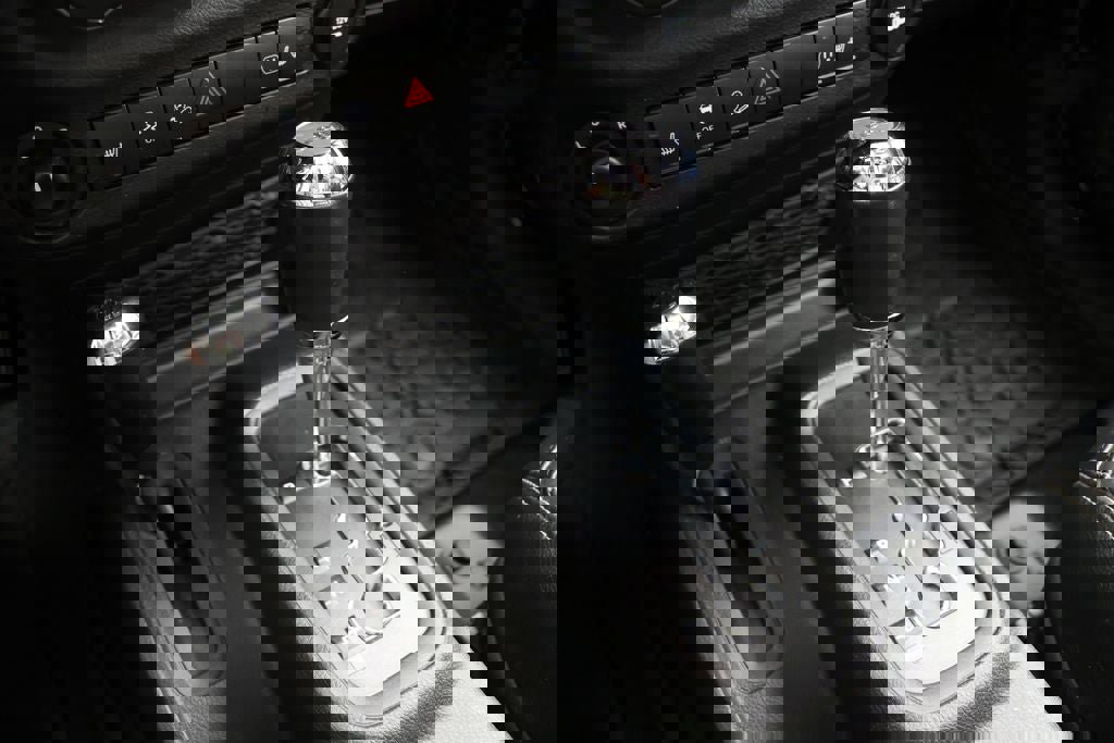 Used 2017 Jeep Wrangler Unlimited Rubicon image 29