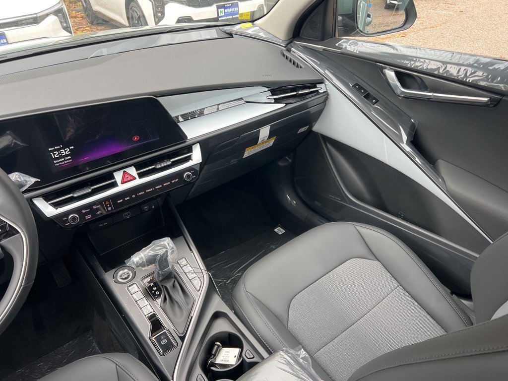 New 2026 Kia Niro EX image 12