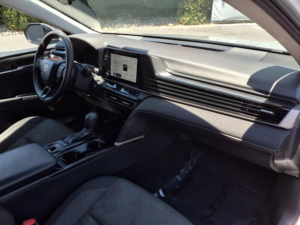 Used 2025 Toyota Camry LE FWD image 36