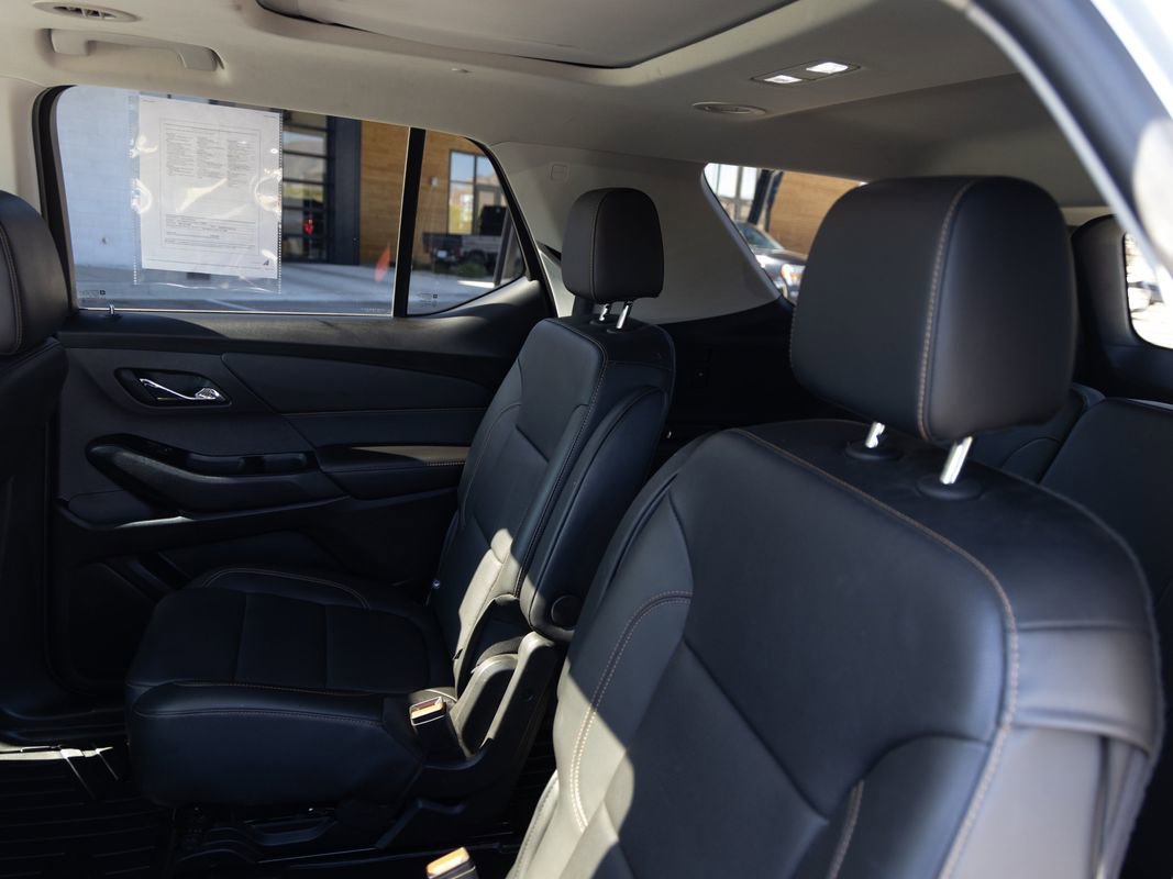 Used 2019 Chevrolet Traverse Premier w/ Redline Edition FWD image 13