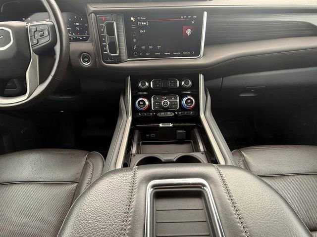 Used 2022 GMC Yukon XL Denali RWD image 3