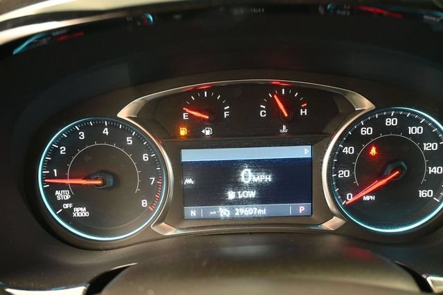 Used 2023 Chevrolet Traverse LT FWD image 9
