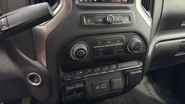 Used 2024 Chevrolet Silverado 1500 Custom w/ Turbomax Blackout Package image 32