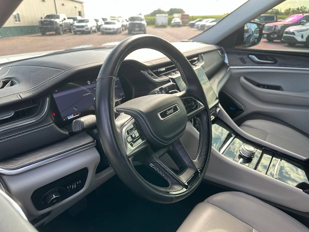 Used 2021 Jeep Grand Cherokee L Overland w/ Advanced Protech Group III AWD/4WD video 2