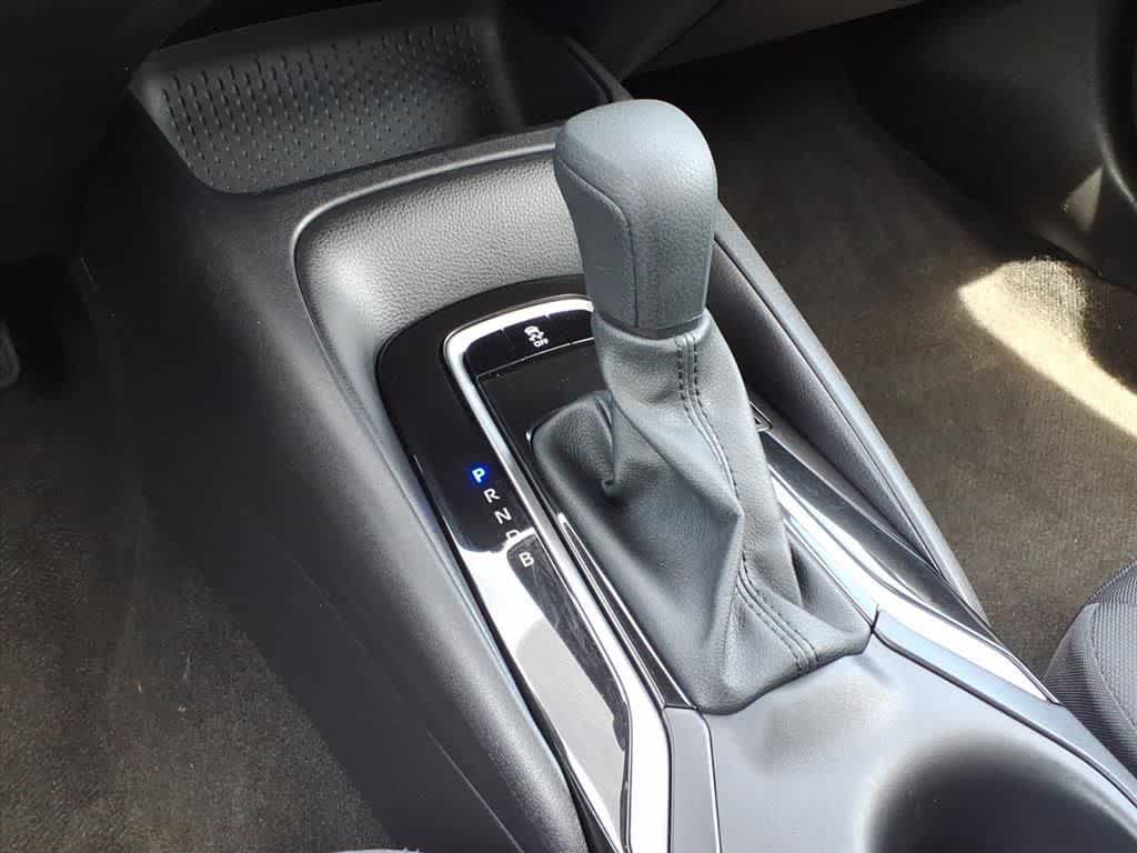 Used 2025 Toyota Corolla LE FWD image 23