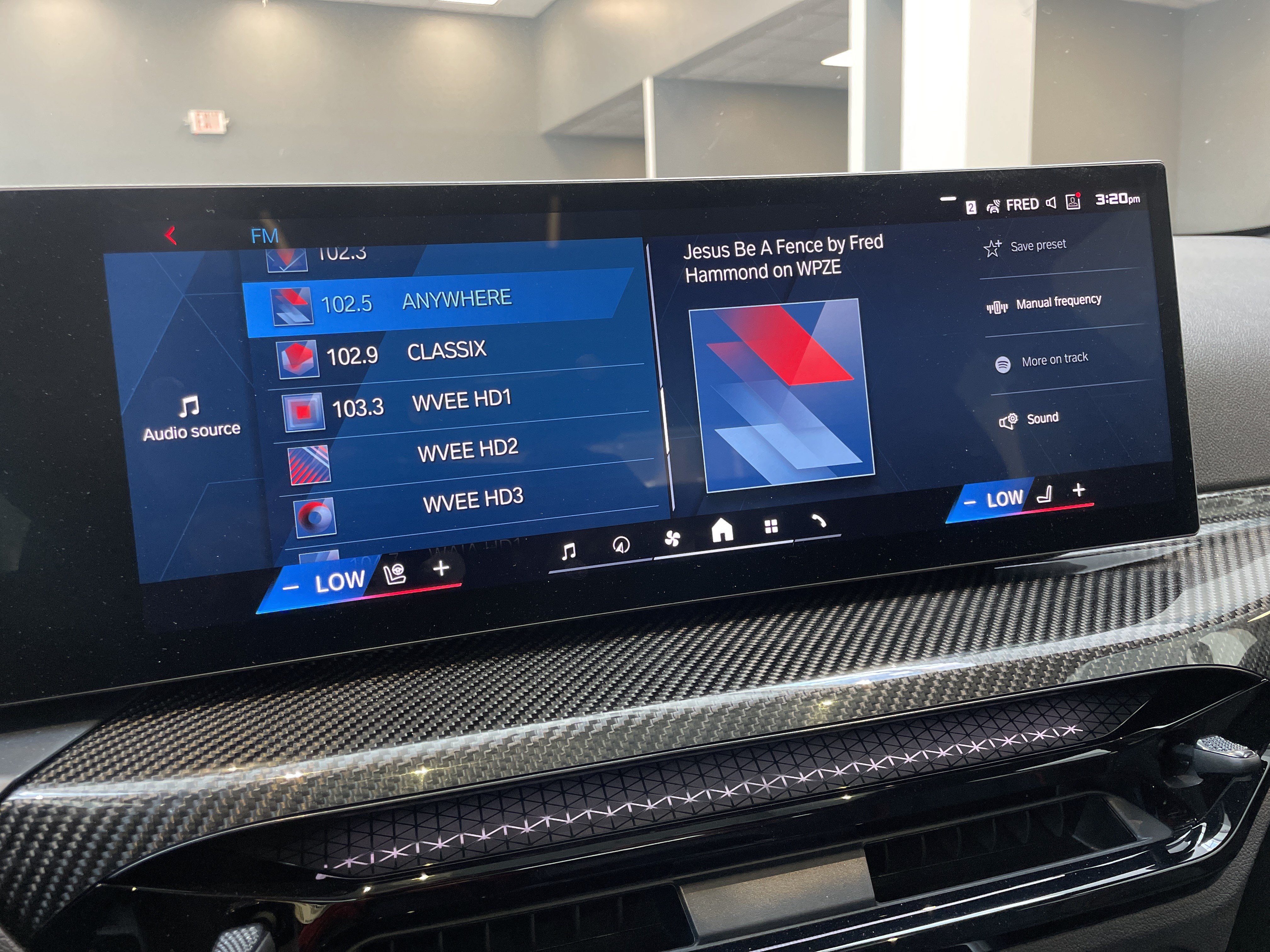 Used 2025 BMW M2 w/ Lighting Package RWD image 31