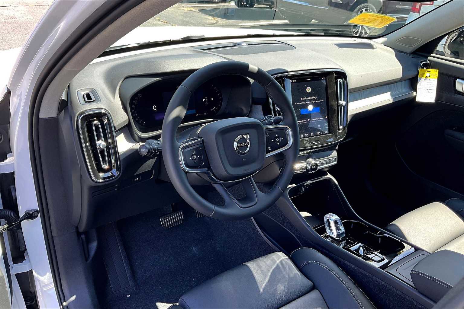 New 2026 Volvo XC40 B5 Plus w/ Protection Package Premier image 9