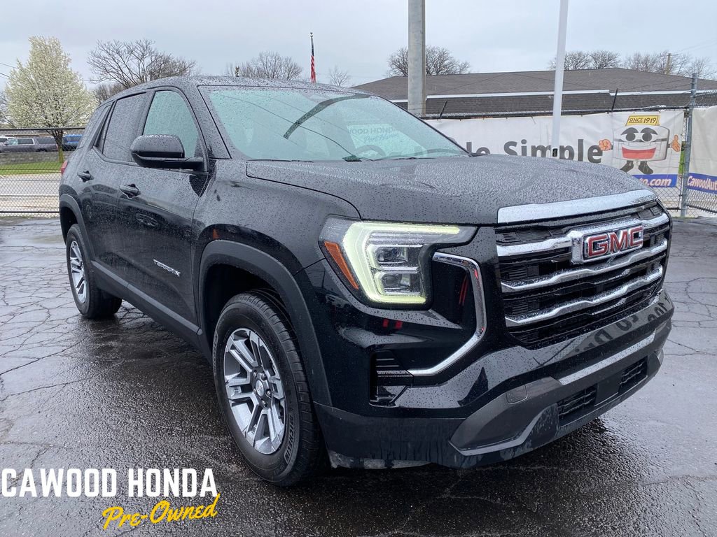 Used 2025 GMC Terrain Elevation AWD/4WD image 1