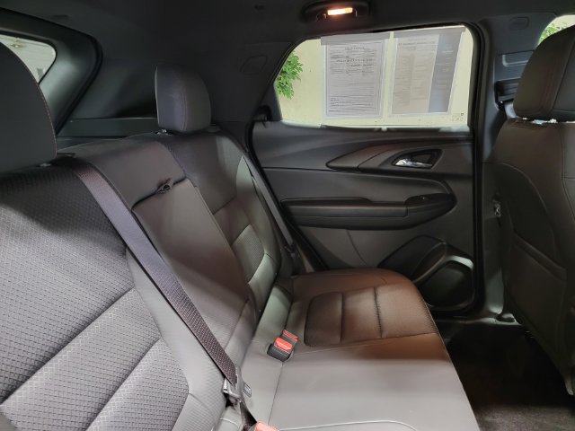 Certified 2023 Chevrolet TrailBlazer RS w/ Sun and Liftgate Package AWD/4WD image 15