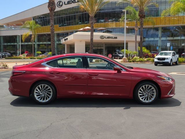Used 2019 Lexus ES 350 w/ Accessory Package FWD image 4