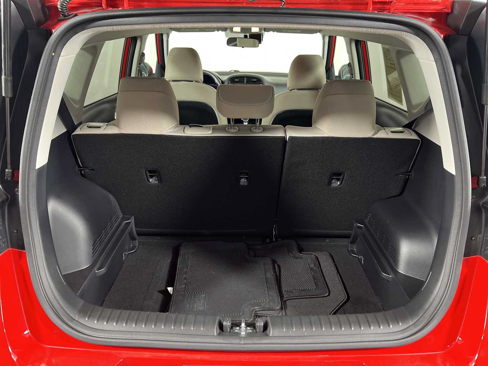 Used 2023 Kia Soul LX FWD image 17