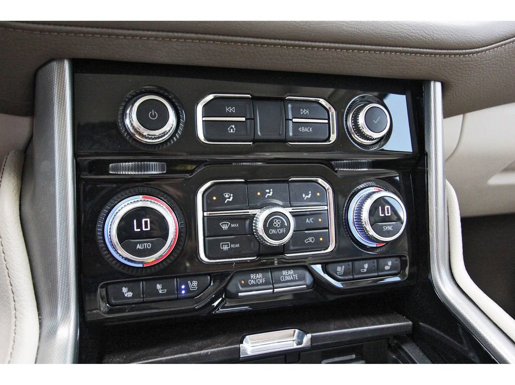 Used 2023 GMC Yukon XL Denali image 25