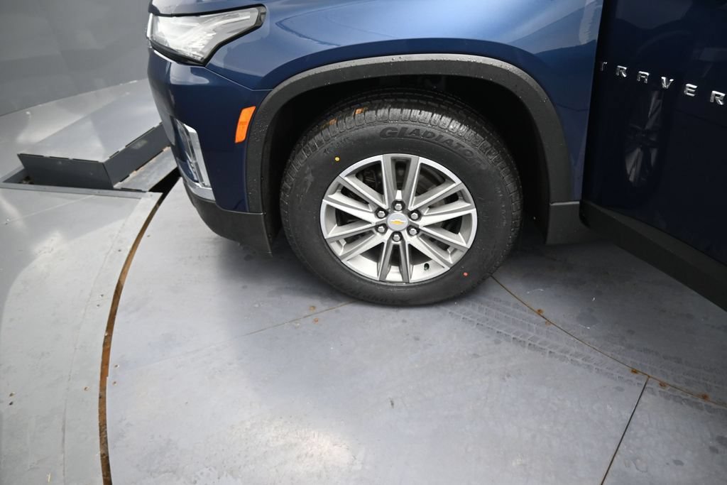 Used 2023 Chevrolet Traverse LT w/ LPO, Floor Liner Package AWD/4WD image 14