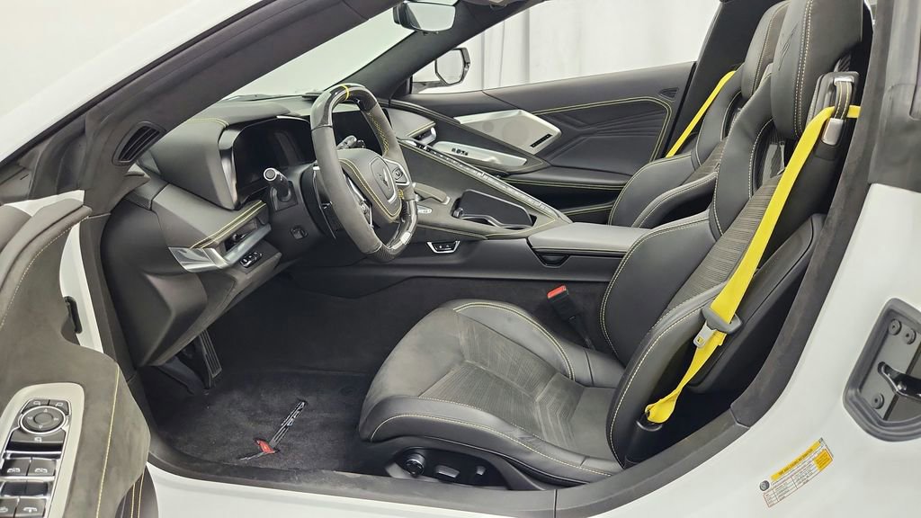 Used 2024 Chevrolet Corvette E-Ray AWD/4WD image 27