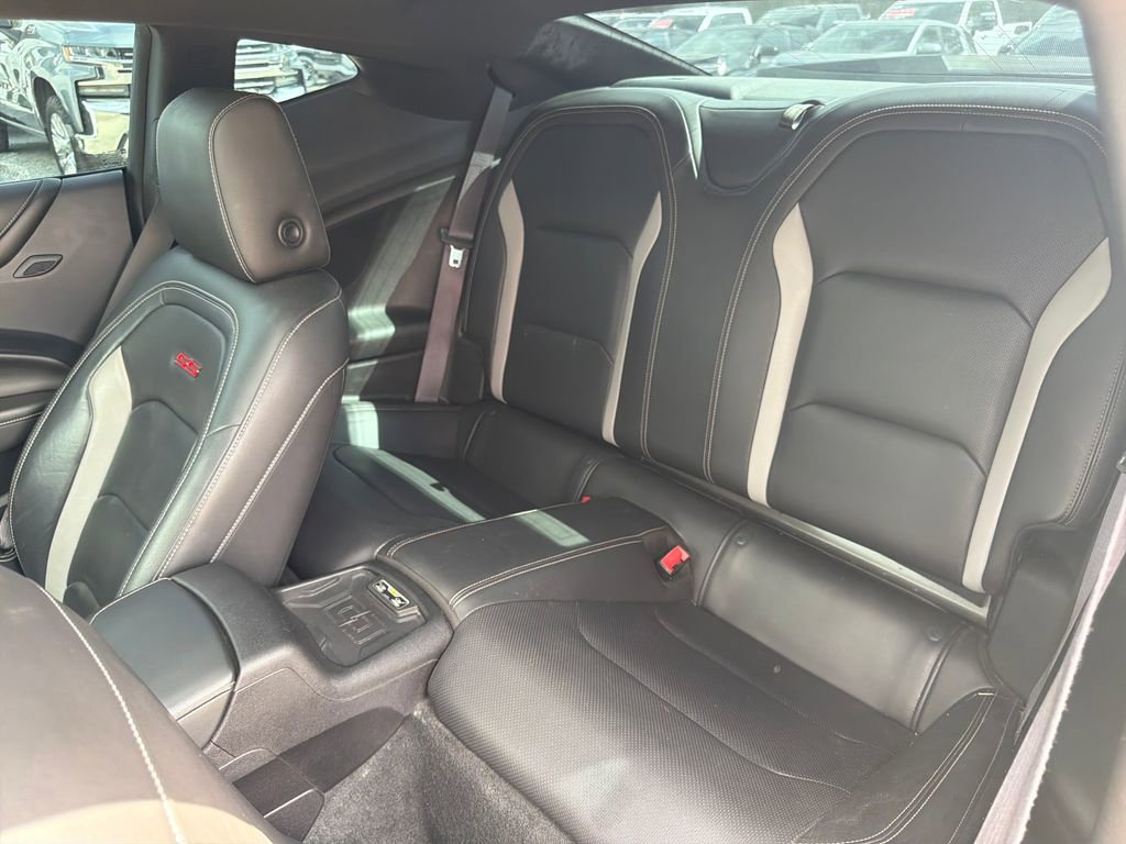 Certified 2016 Chevrolet Camaro SS image 28
