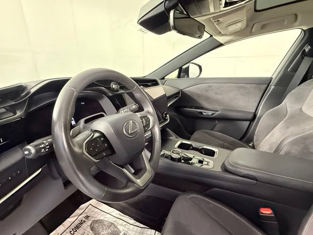 Certified 2023 Lexus RZ 450e Premium w/ Accessory Package (2T) AWD/4WD image 18
